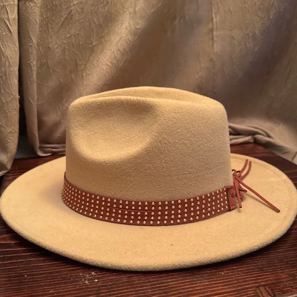 Time And Tru Fedora Hat Belted Studded Tan Women's OS